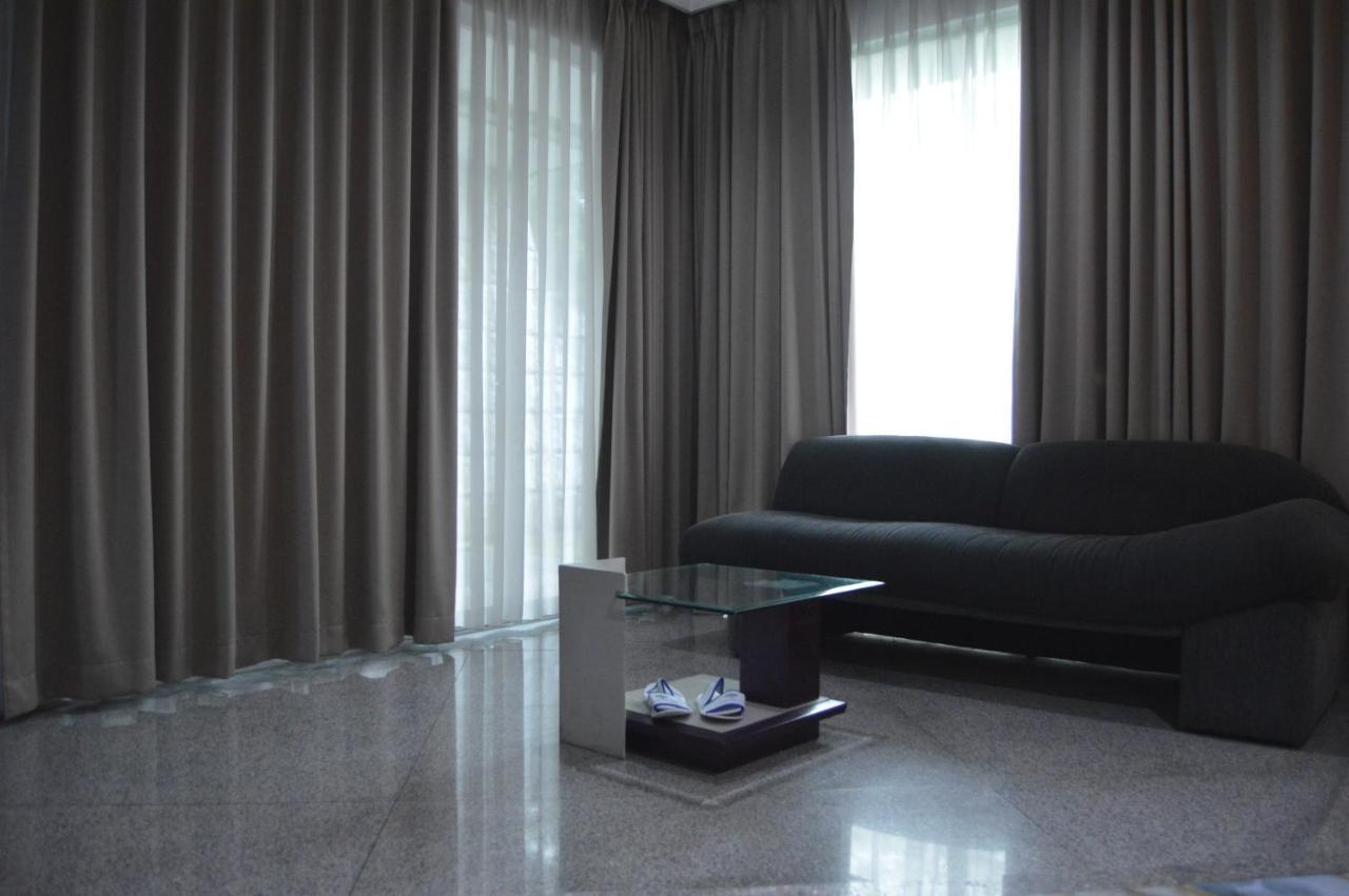 Hotel New Puri Garden Bandara Semarang Eksteriør billede