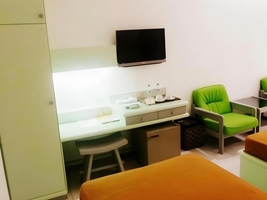 Hotel New Puri Garden Bandara Semarang Eksteriør billede