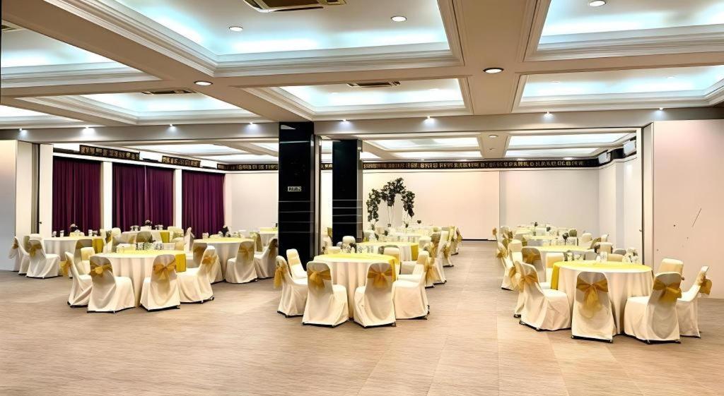 Hotel New Puri Garden Bandara Semarang Eksteriør billede