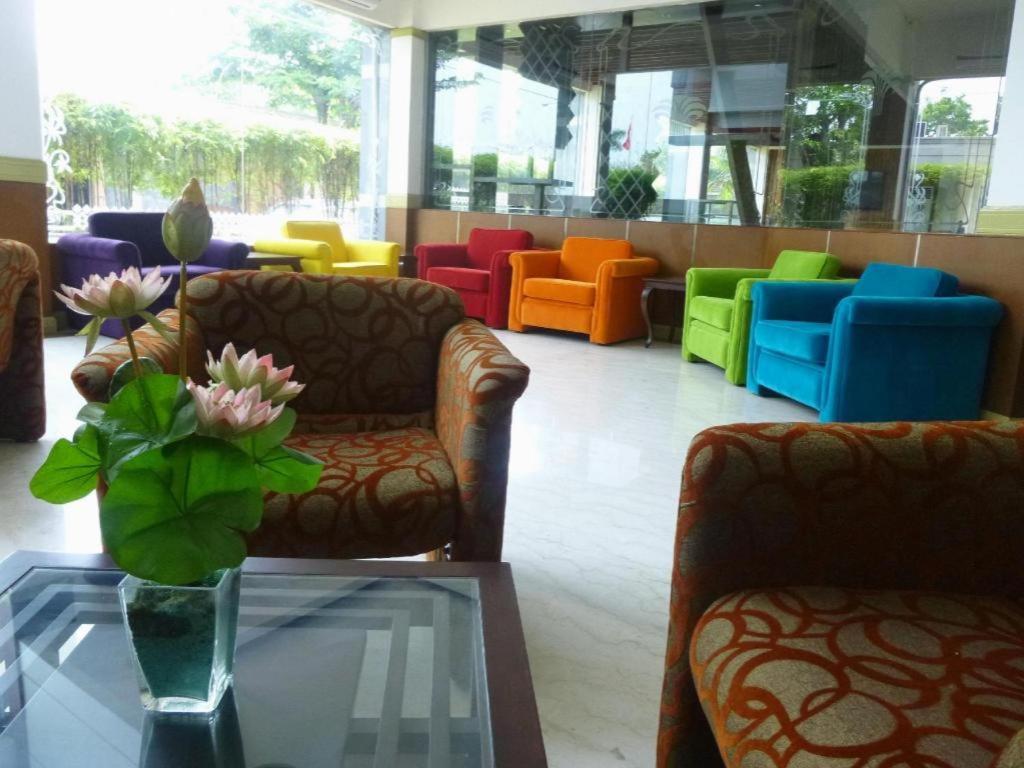 Hotel New Puri Garden Bandara Semarang Eksteriør billede